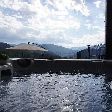 Planinski Polah House * ديفين