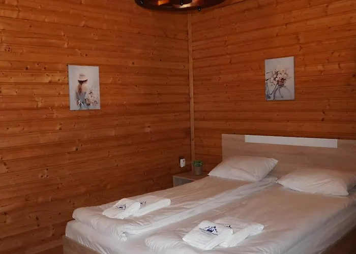 Planinski Polah House * ديفين